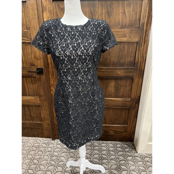 French Connection Women Dress Size 8 Black Tan Cap Sleeve Lace Classy‎ LBD Core - Picture 1 of 8